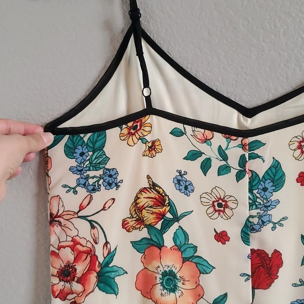 Floral Maxi Dress - Picture 4 of 13